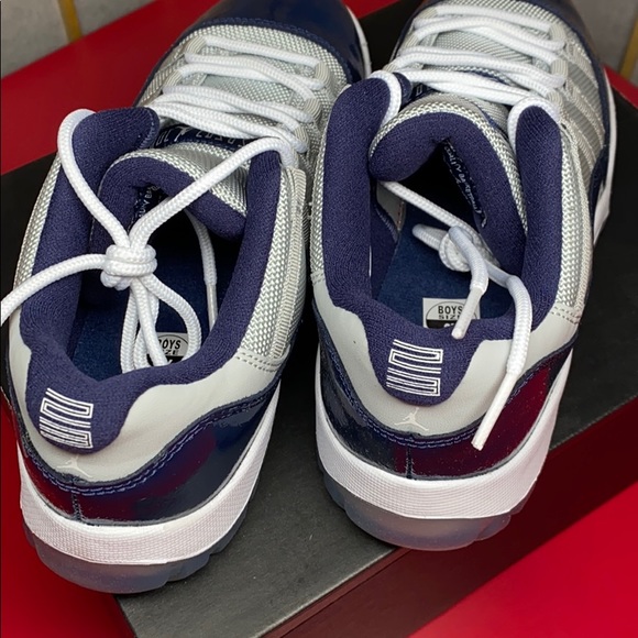 Jordan 11 Retro Low BP - Picture 4 of 4